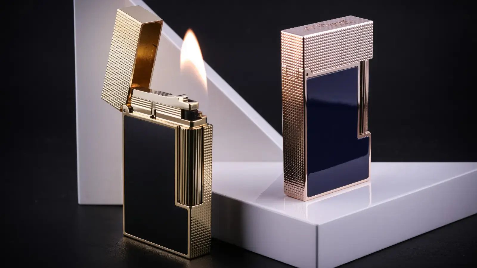 dupont cigarette lighters price guide S.T. Le Grand Cling Lighter Black Lacquer Palladium C23010 old Simon Tissot Dupont had a vision of creating exceptional personalized luxury items for Parisian high society ST Dupont Single Torch Slim