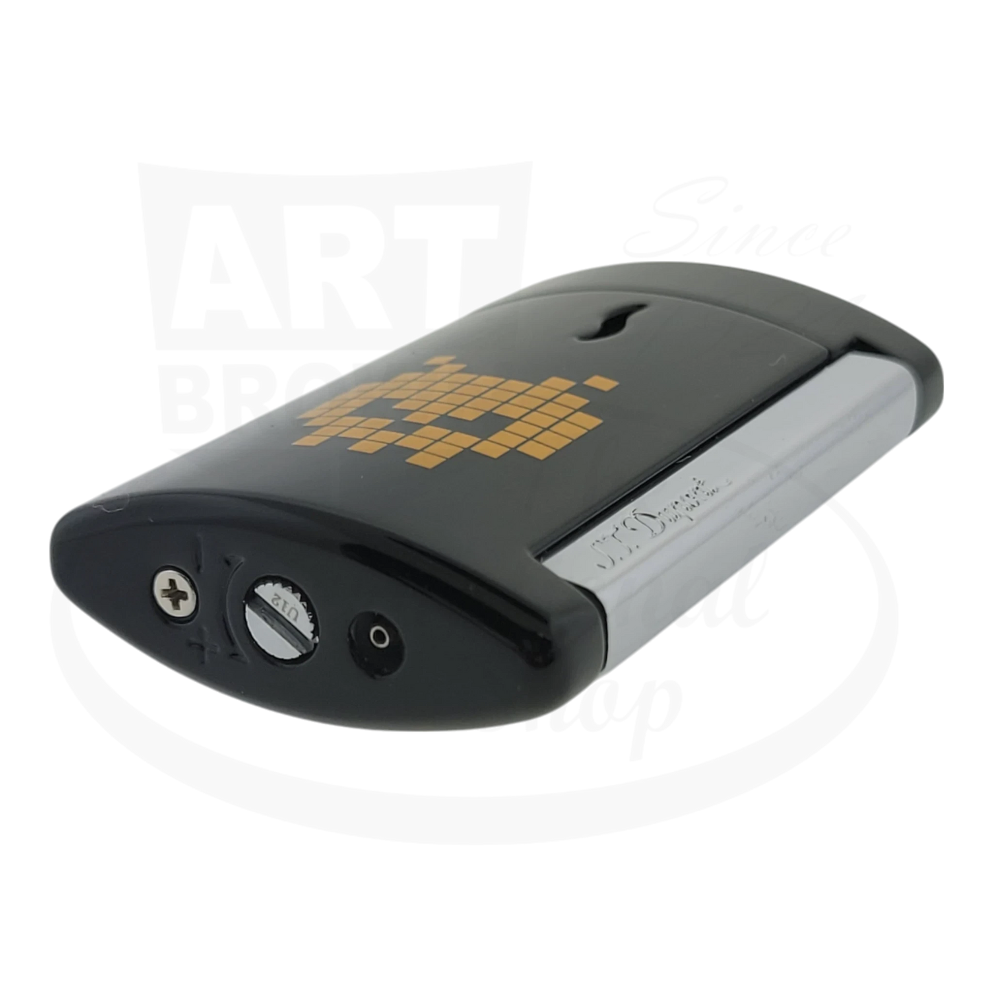 S.T. Dupont Minijet Space Alien Black Skull, seen from the bottom.