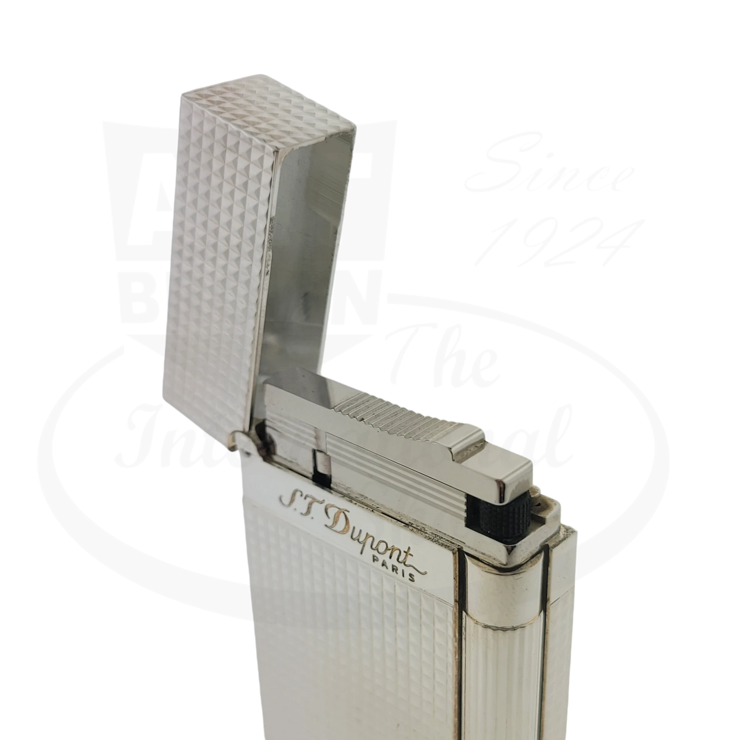 S.T. Dupont Ligne 2 016184-D1 palladium-plated silver lighter with diamond head pattern texture, hinged lid open displaying flint mechanism