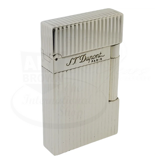 S.T. Dupont Display Model Ligne 2 Vertical Lines Silver Lighter, 016817-D1