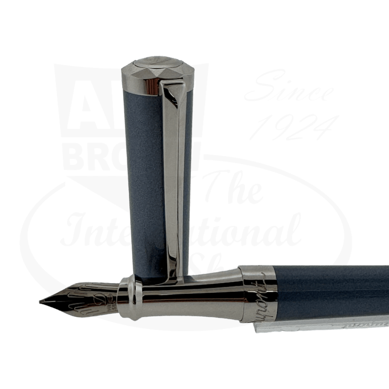 S.T. Dupont Liberte 460005 fountain pen in pearly grey lacquer and palladium trim, featuring faceted cap top and clip with exposed nib