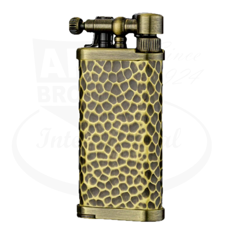 IM corona Old Boy pipe lighter with hammered pattern in brass