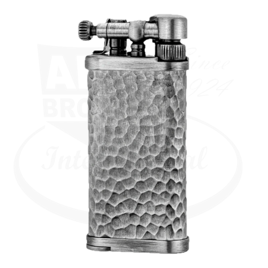 IM corona Old Boy pipe lighter with hammered pattern in silver