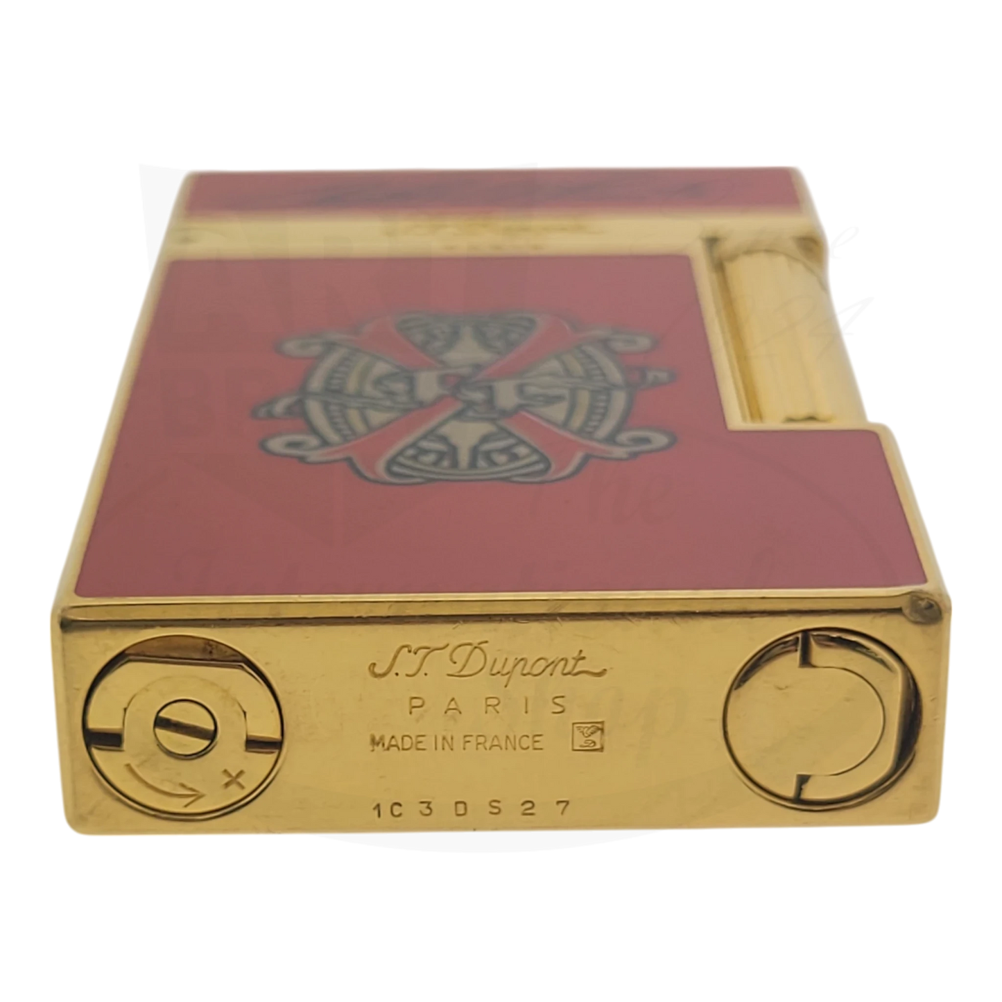 ST Dupont Ligne 2 Arturo Fuente red lacquer and gold-plated luxury lighter with Celtic cross emblem and dual flame system