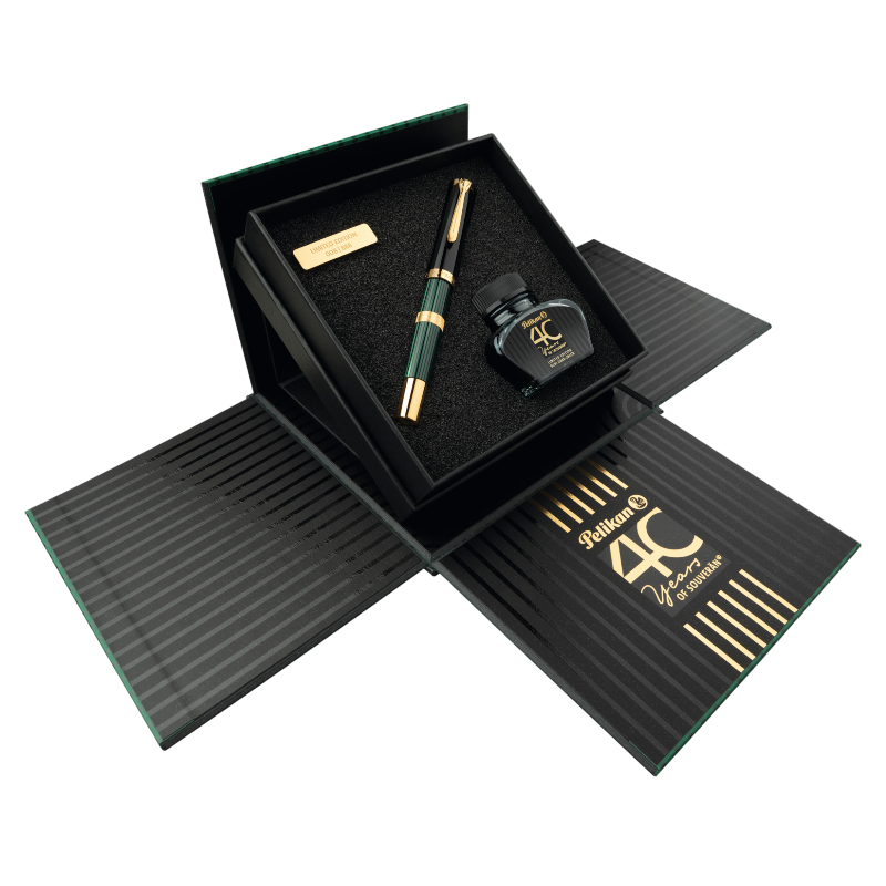 Pelikan Limited Edition 40 Years of Souverän M800 Medium Fountain Pen
