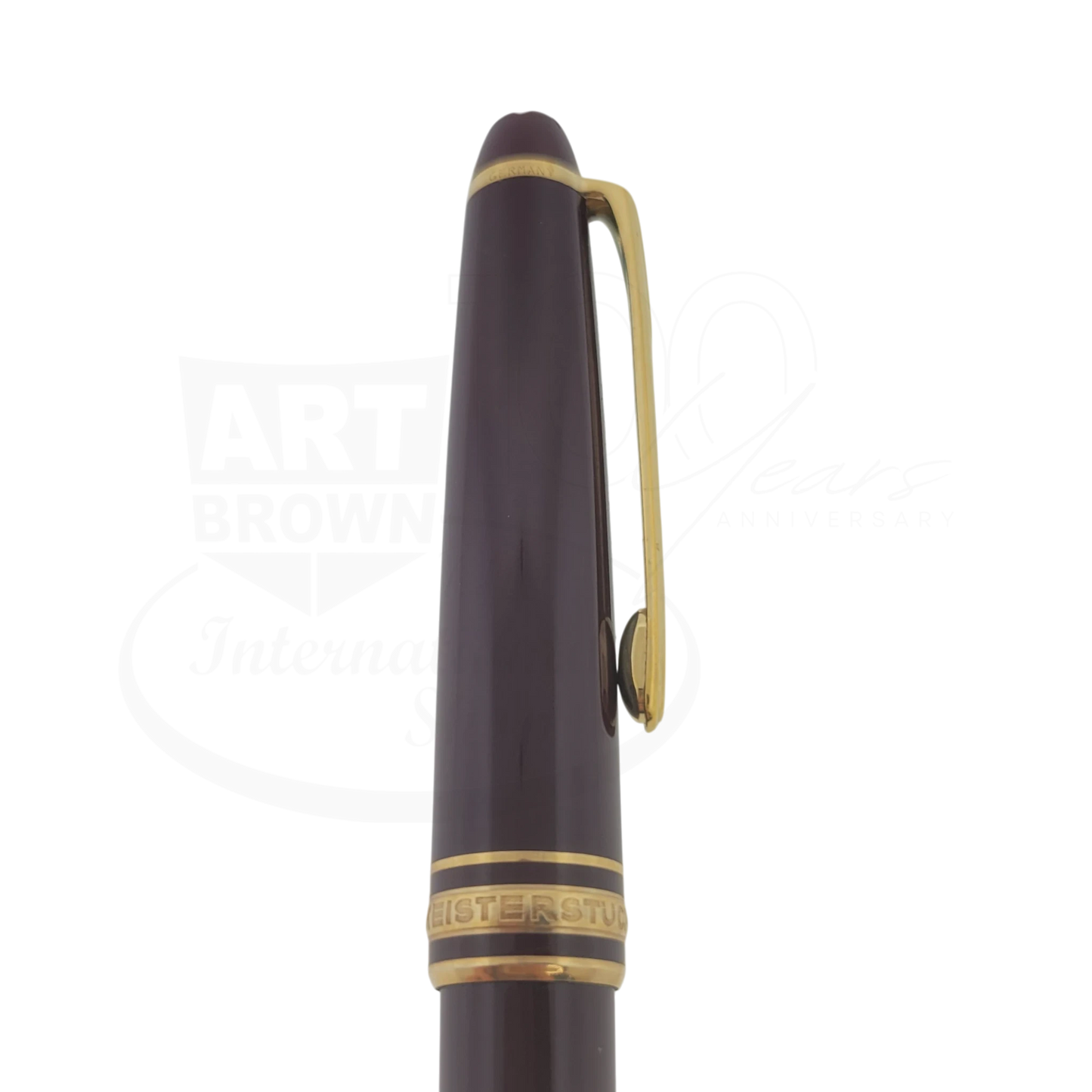 Montblanc Meisterstück Classique 164 ballpoint pen with burgundy resin and gold trim, sleek capped design