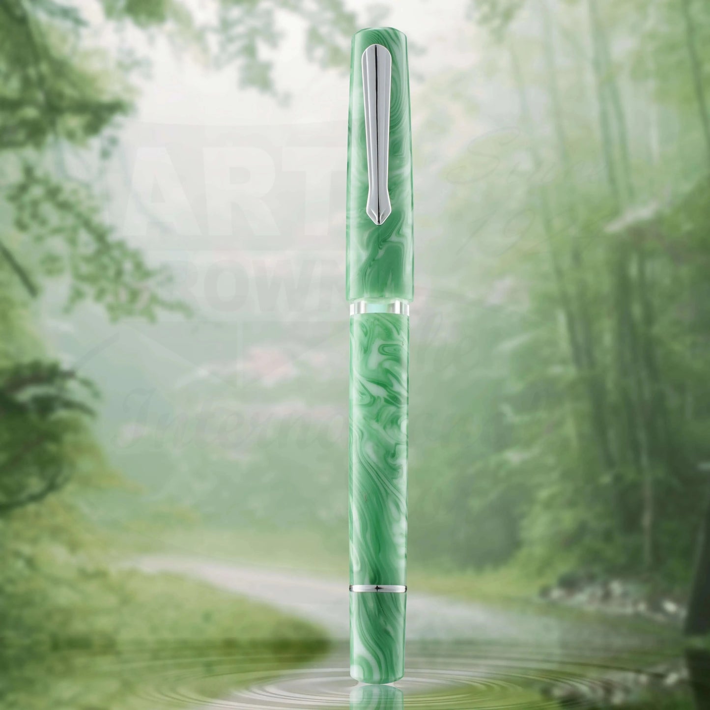 Nahvalur Schuylkill Betta Mint fountain pen in swirled mint-cream resin with silver trim and piston-fill mechanism