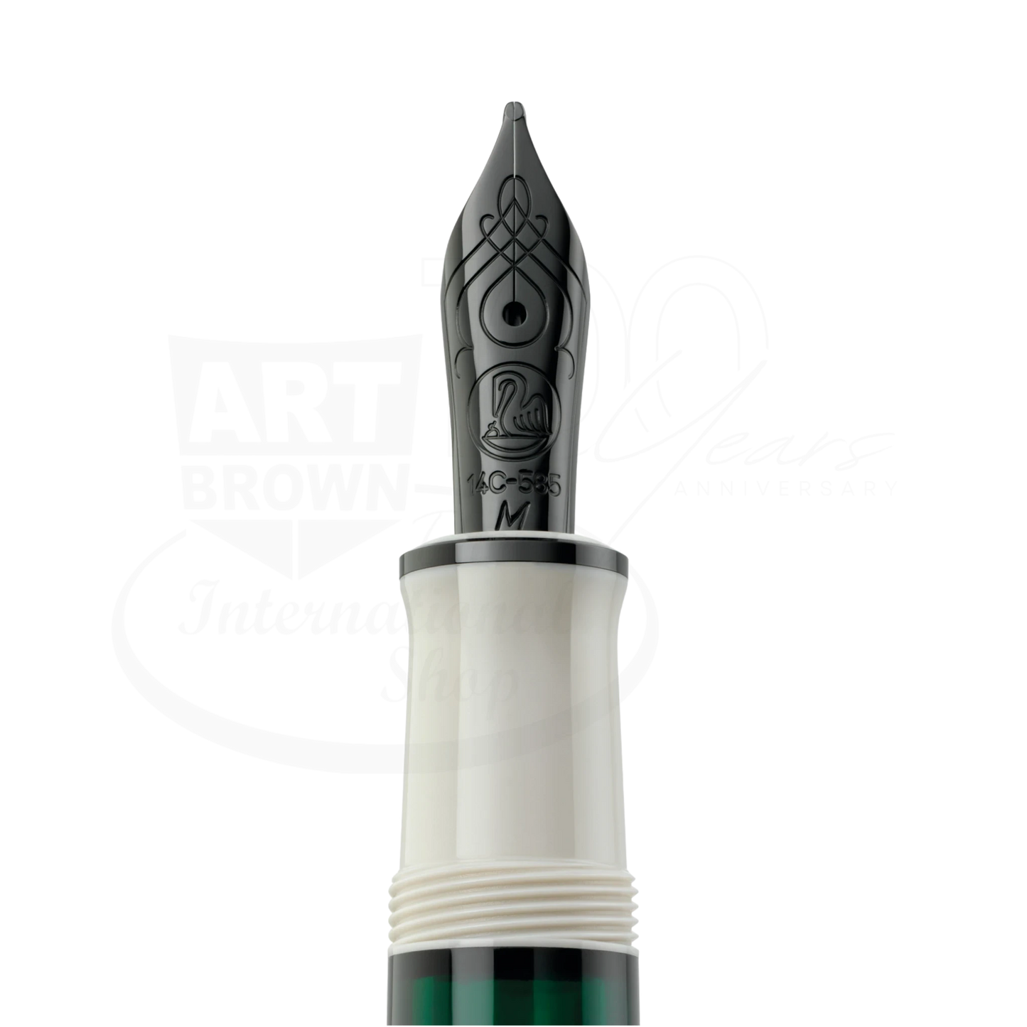 Pelikan Souveran M670 fountain pen nib 825665 14K gold medium tip with engraved decorative patterns