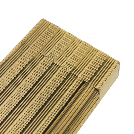 S.T. Dupont Ligne 2 016367 gold lighter with vertical diamond head lines pattern and soft flame mechanism closed