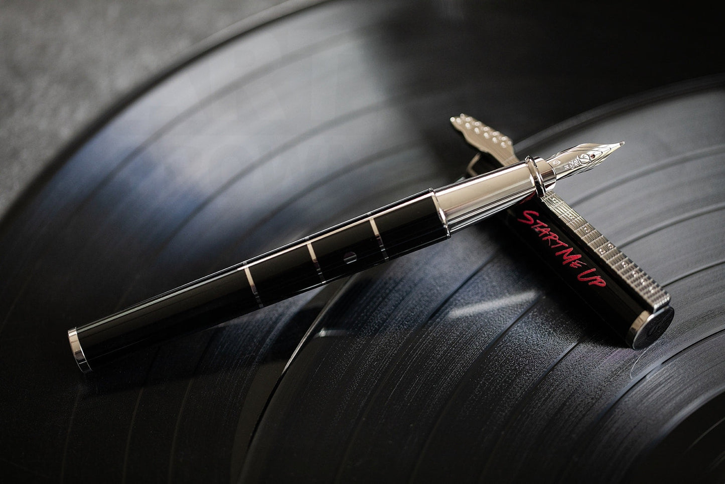 S.T. Dupont Neo-Classique Rolling Stones Fountain Pen 141032 black lacquer palladium with engraved guitar clip