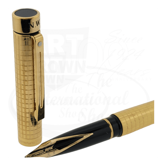 Preowned Sheaffer 14k Gold Fountain Pen Engraved Grid Pattern