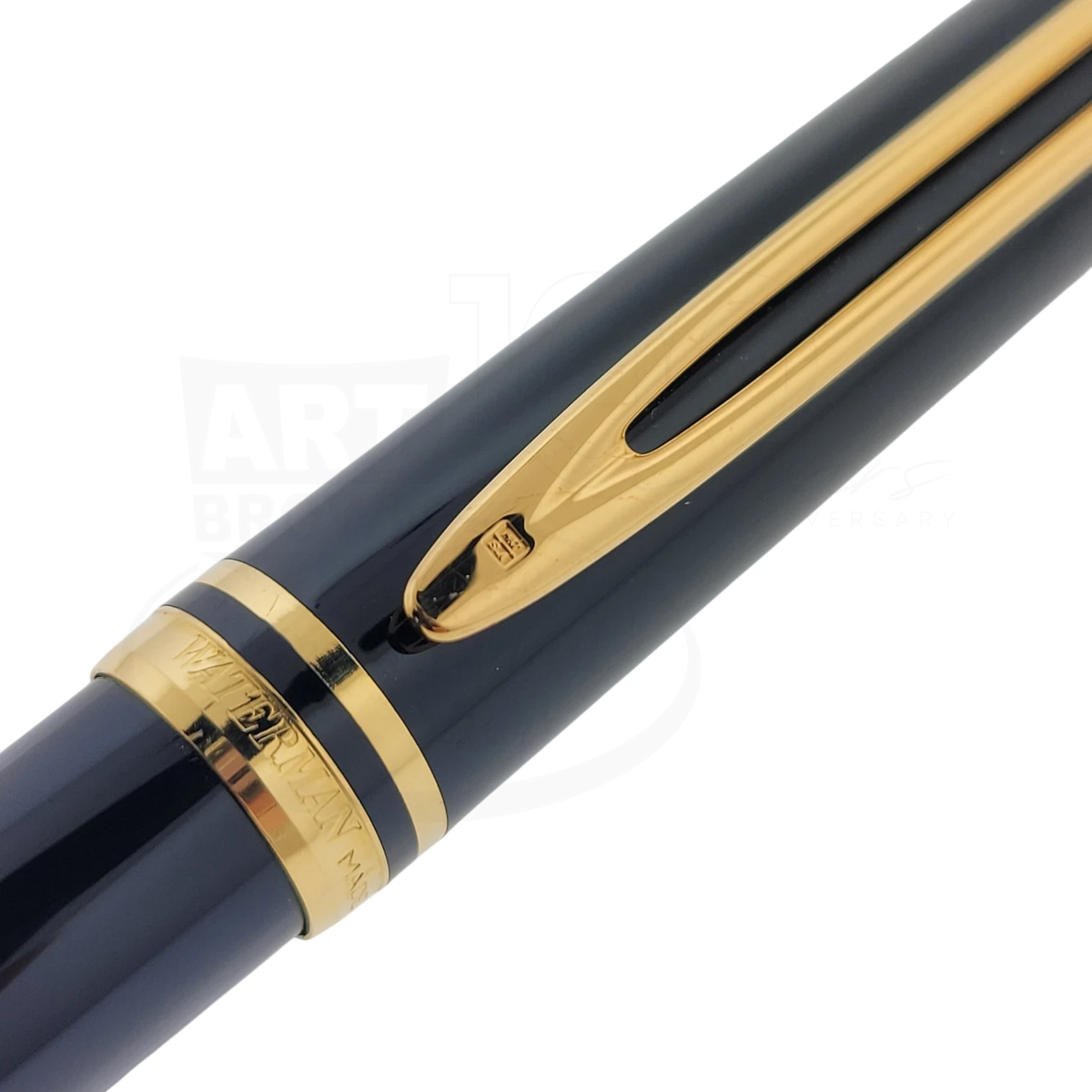 Waterman Le Man 100 black lacquer fountain pen with gold tone trim and clip