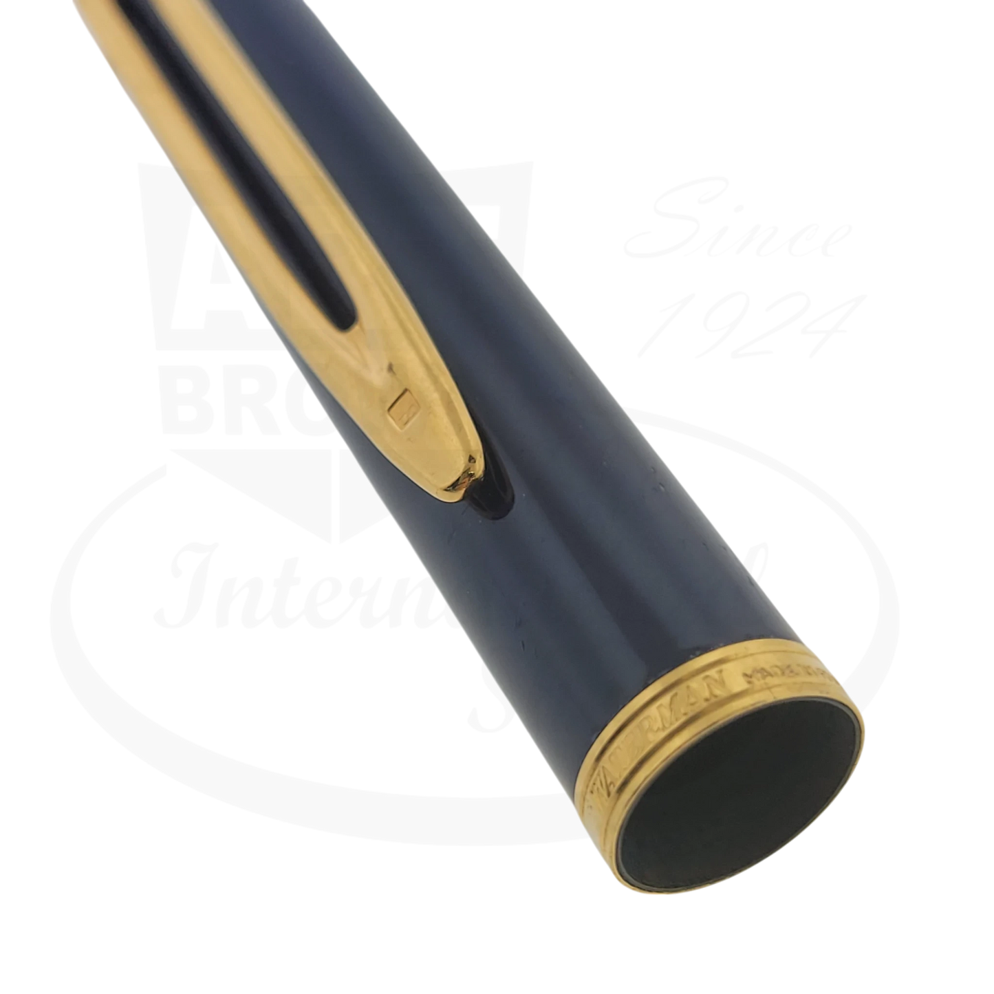 Waterman Blue Lacquer Pen Cap with Gold Clip, high-gloss midnight blue lacquer and gold-plated accents, pocket clip and trim ring.
