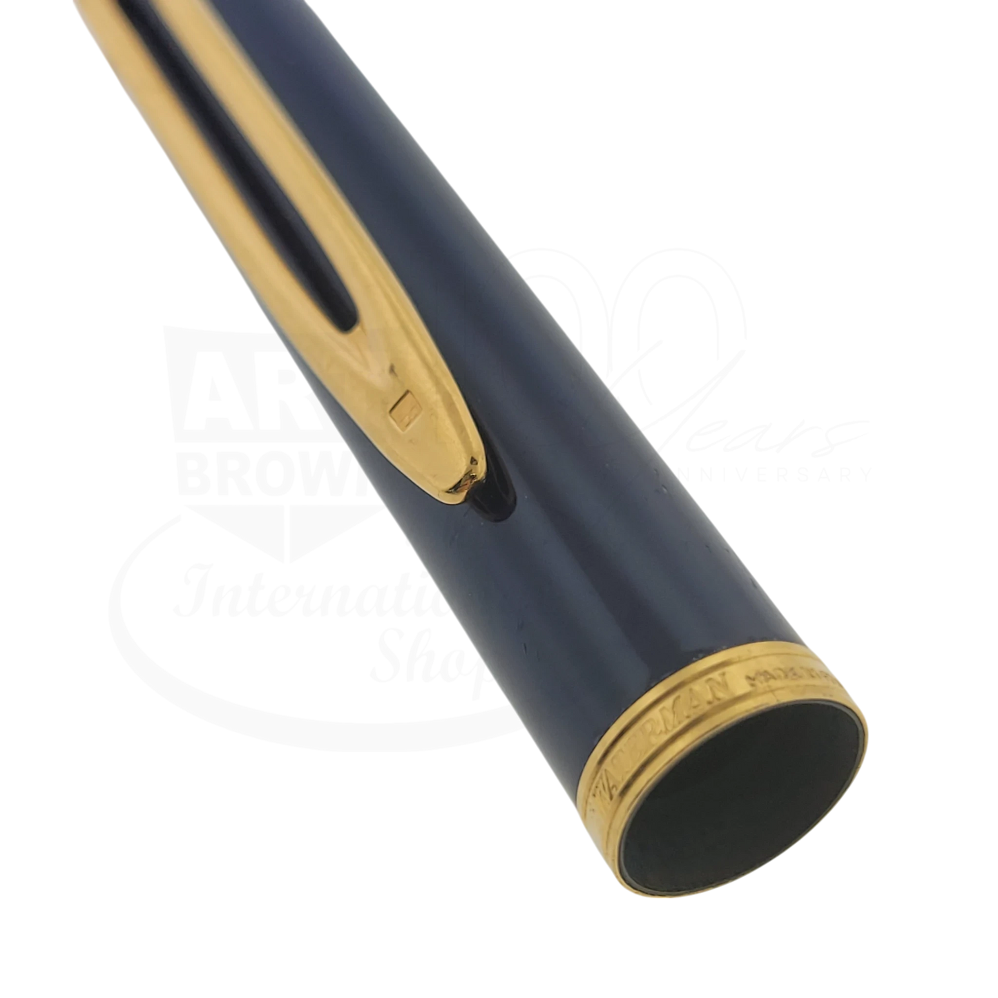 Waterman pen cap in deep blue lacquer with polished gold clip and engraved gold-plated band detail