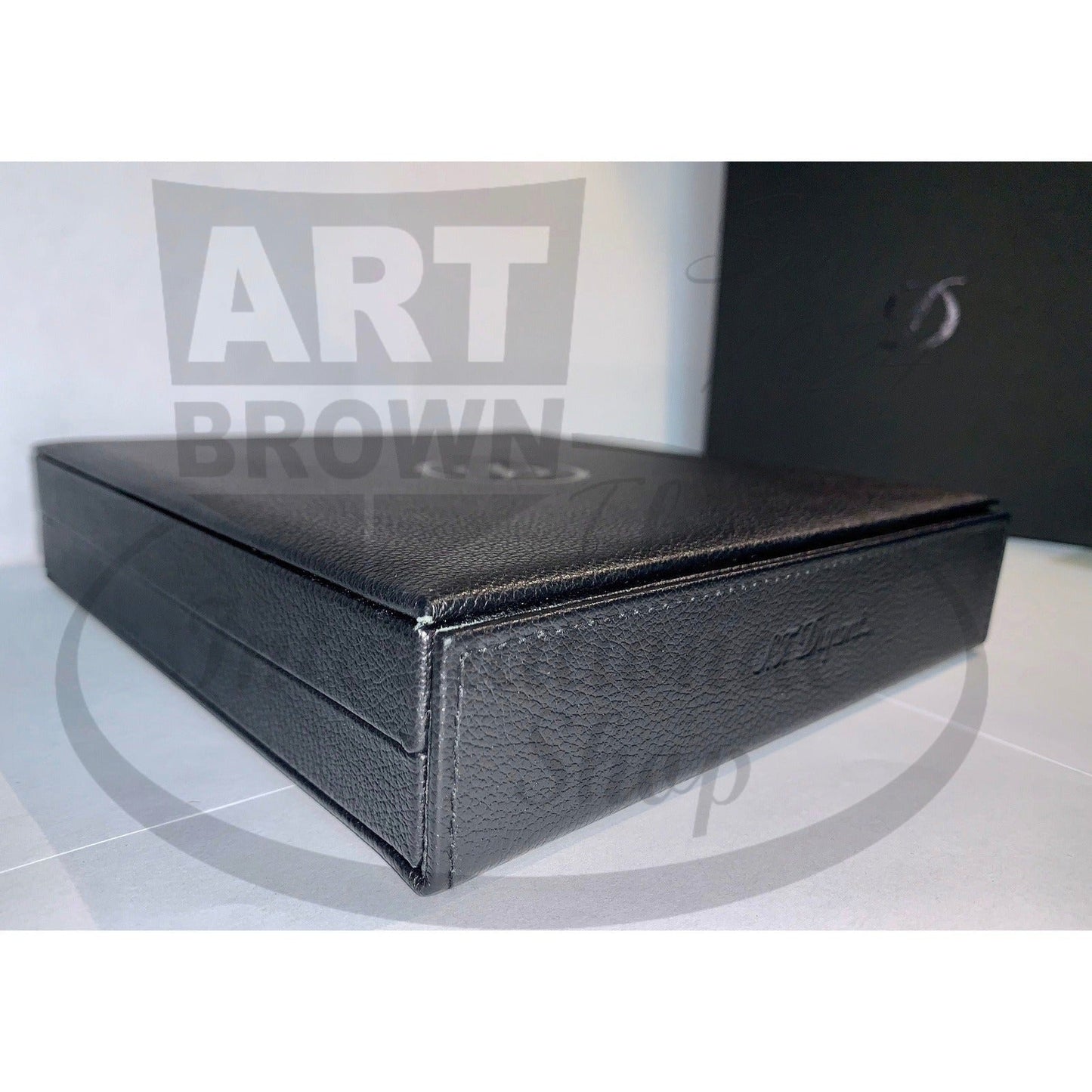 S.T. Dupont Cigar Humidor Black Grained Leather 001287 black calf leather travel humidor box for 8 cigars