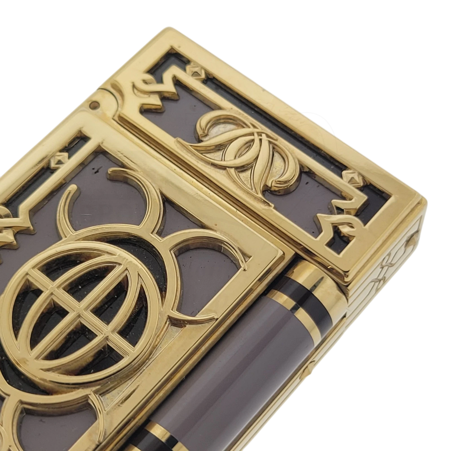 S.T. Dupont Limited Edition Ligne 2 5th Avenue Lighter, 016005