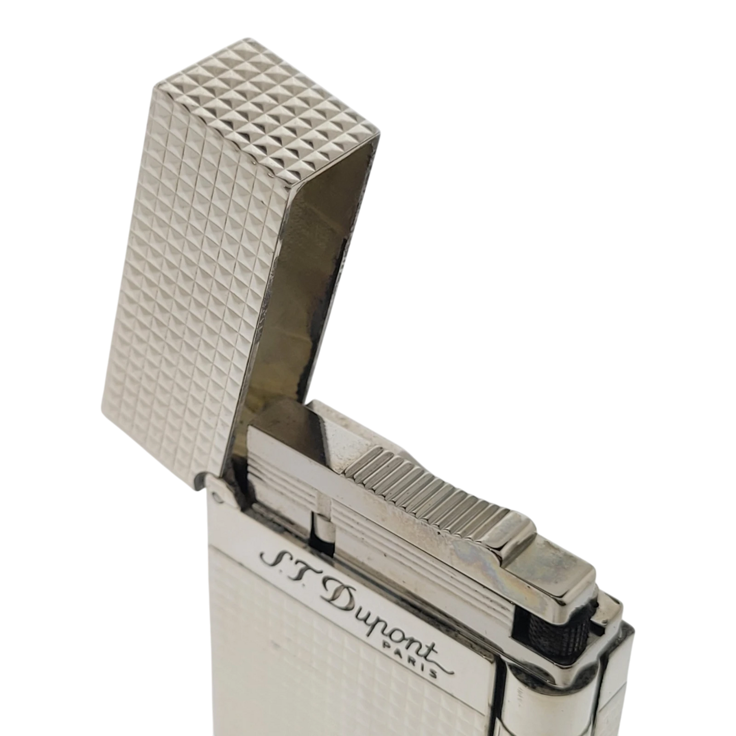 Preowned S.T. Dupont Ligne 2 Diamond Head Silver Lighter, 016184-D1