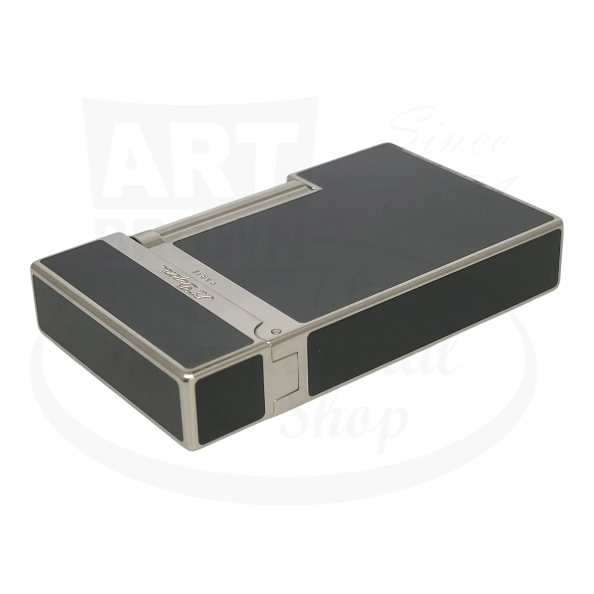 S.T. Dupont Ligne 2 Montparnasse 016296-D3 black Chinese lacquer and palladium lighter in a sleek rectangular design