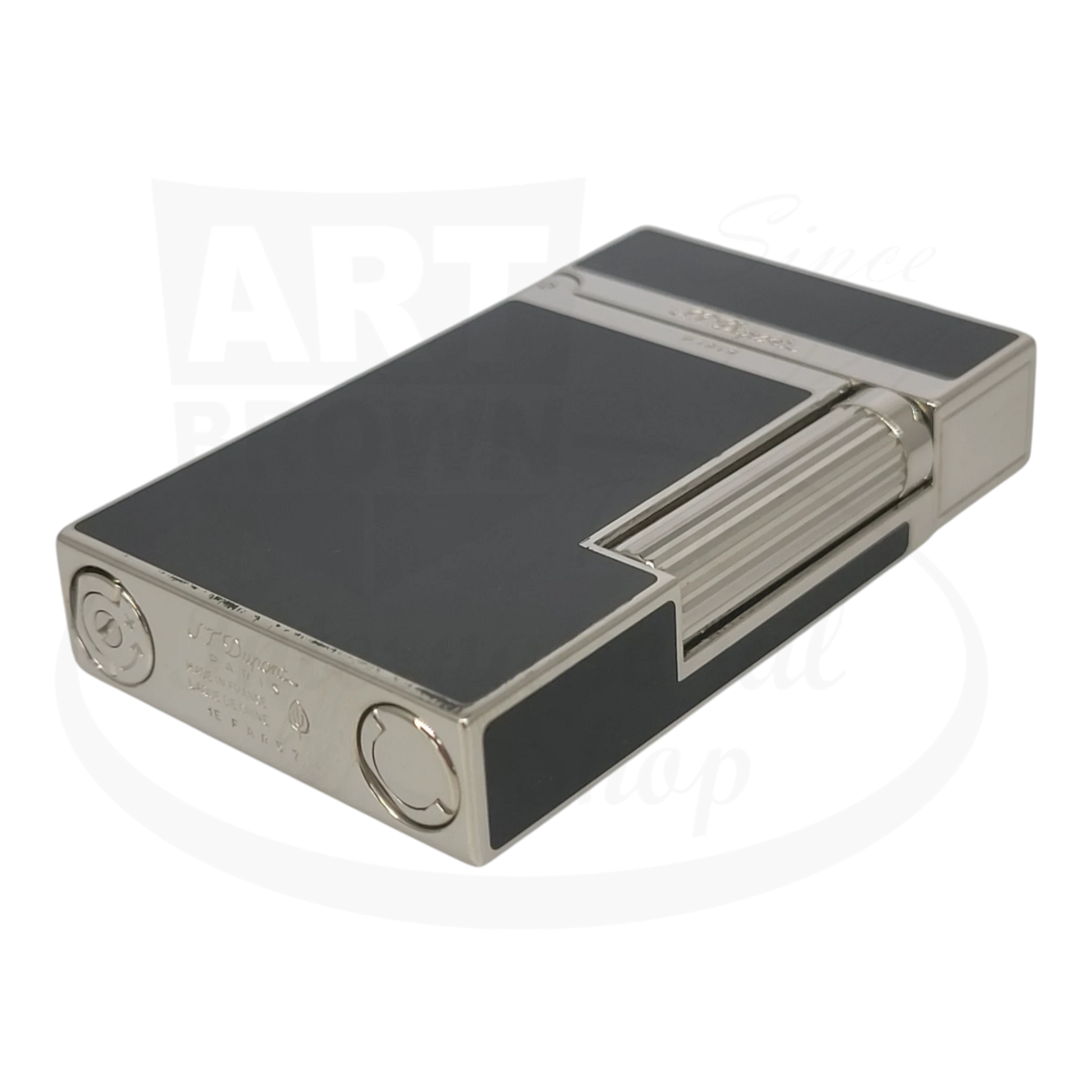 S.T. Dupont Ligne 2 Montparnasse 016296-D3 black lacquer and palladium lighter with sleek rectangular design