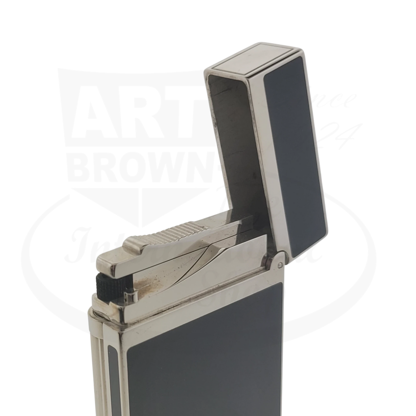 Preowned S.T. Dupont Ligne 2 Montparnasse 016296-D3 black lacquer and palladium lighter with slight surface scratches, open lid.