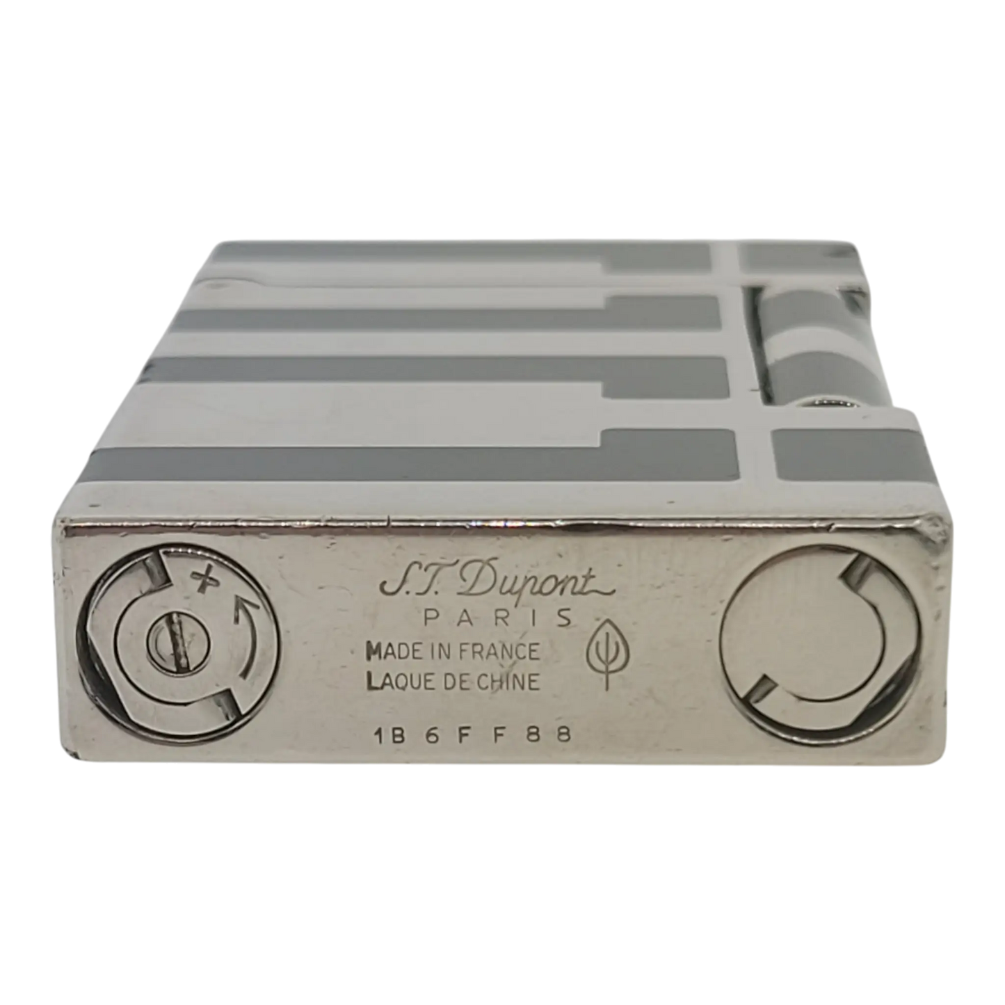 Preowned S.T. Dupont Ligne 2 Black Lacquer and Palladium Lighter, 016742