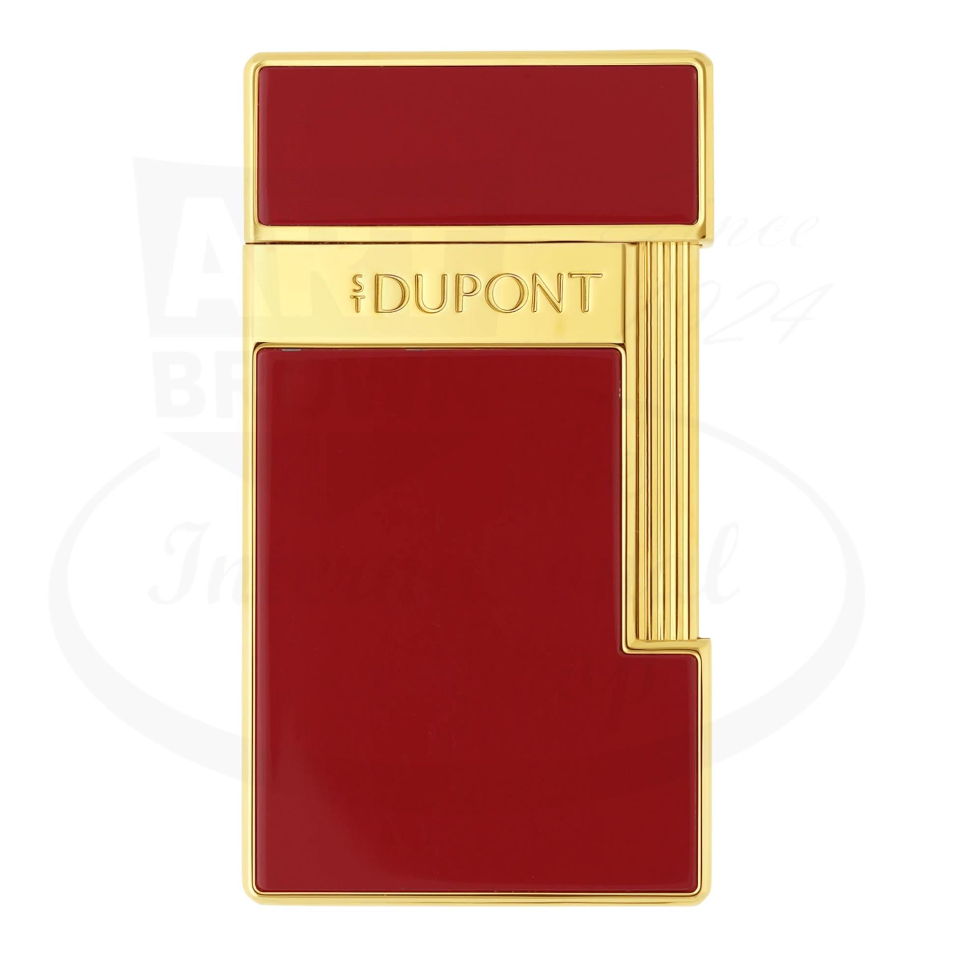 S.T. Dupont slimmy lighter with red lacquer and gold finish, seen from the front with new S.T. Dupont logo.