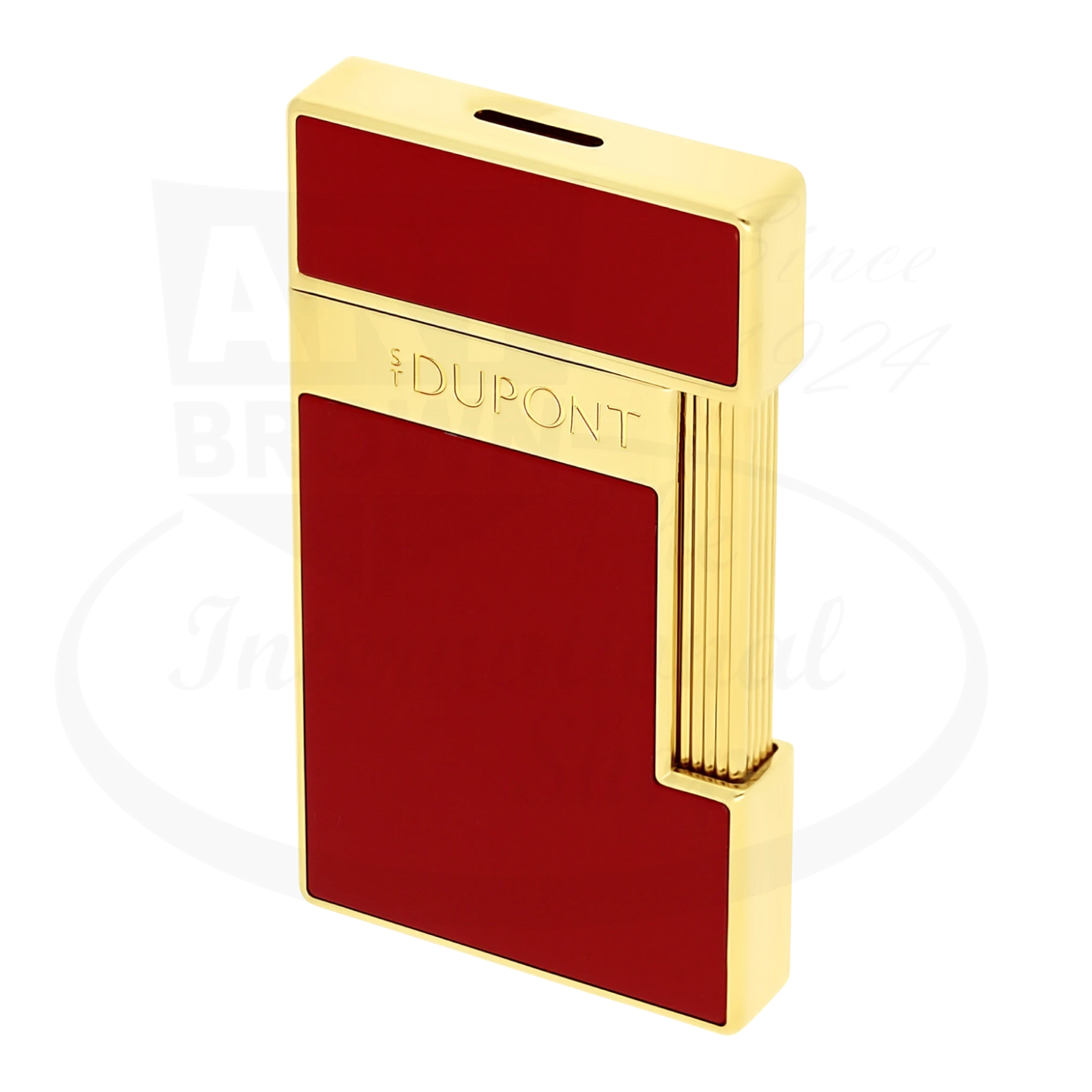 S.T. Dupont slimmy lighter with red lacquer and gold finish, seen from an angle.