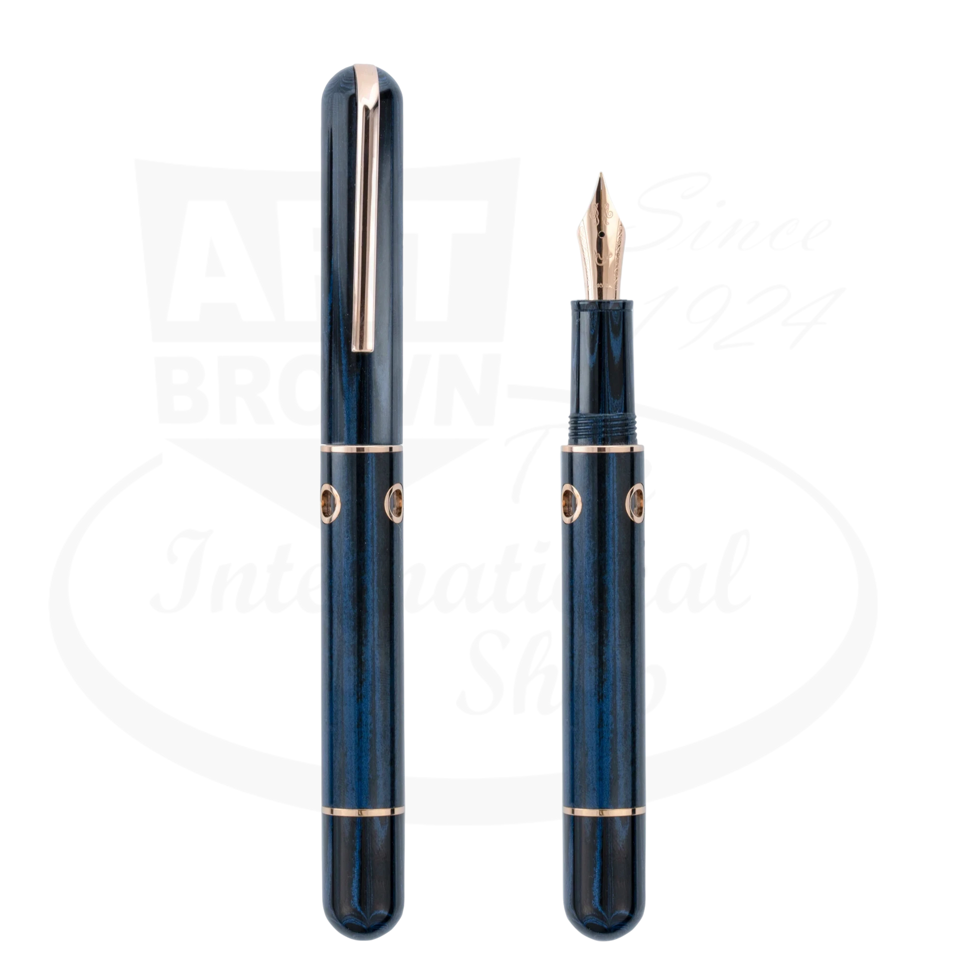 Nahvalur Nautilus Maylandia Blue Medium Fountain Pen German ebonite deep blue with gold accents capped and uncapped view