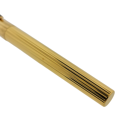 S.T. Dupont Classique 041074 gold fountain pen with vertical line pattern and black lacquer clip