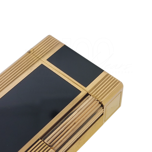 Preowned Vintage S.T. Dupont Ligne 1 Tall BR Windsor Black & Gold Lighter, 014600-D2 with sleek elegant luxury design detail