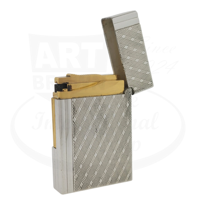 S.T. Dupont Gatsby Écossais 018102 palladium and gold lighter with engraved Scottish pattern and flip-top design
