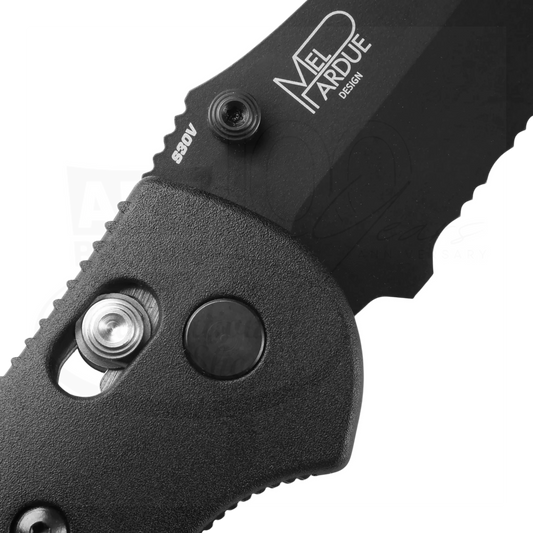 Benchmade Griptilian® Black Grivory® Drop-point