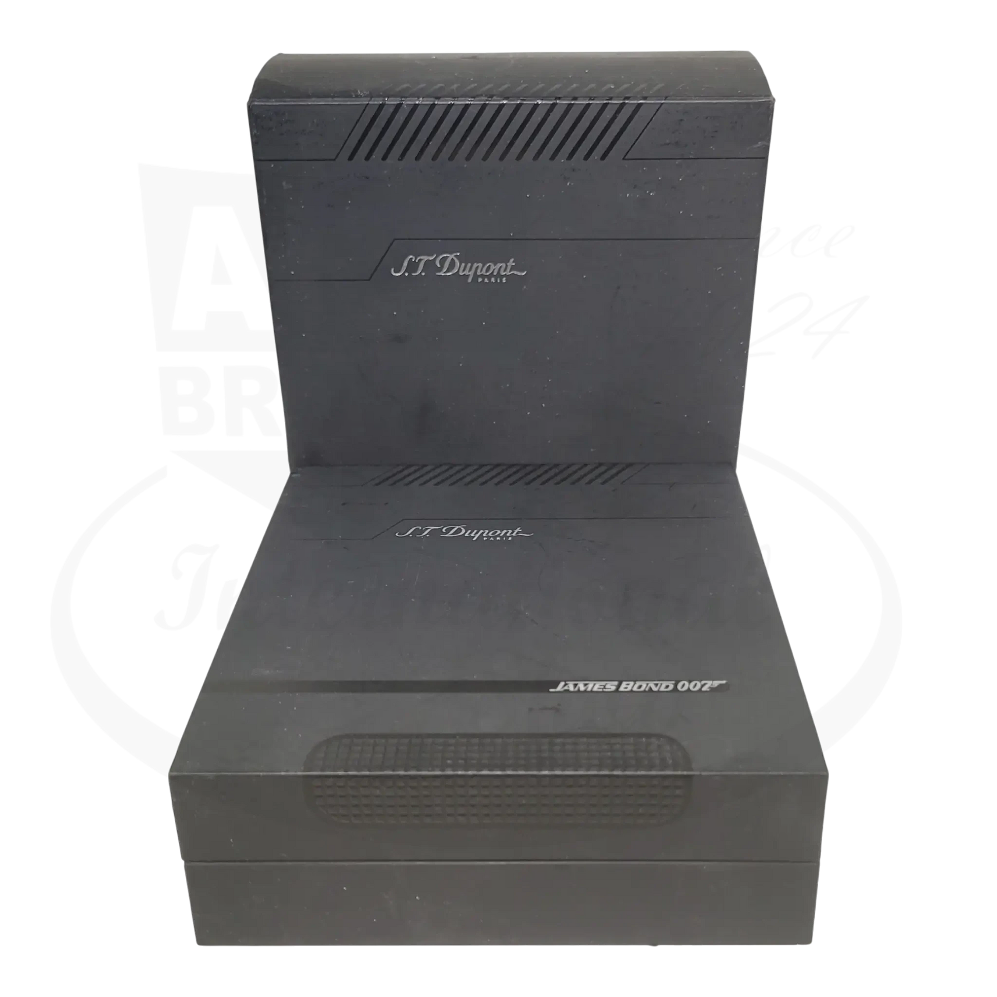 S.T. Dupont James Bond 007 key ring box only in black textured cardboard with silver logo and branding details