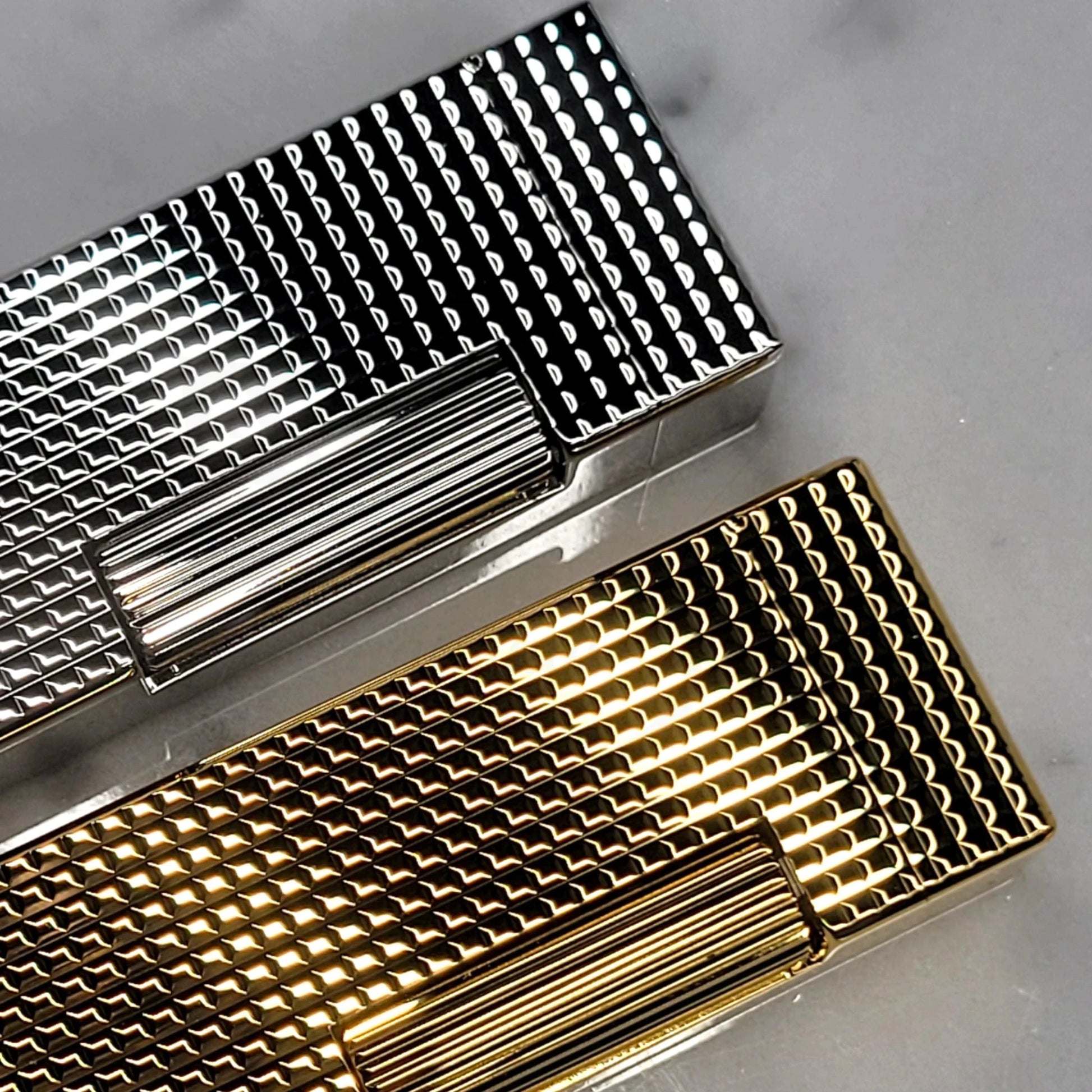 Dunhill Rollagas Hobnail Lighter in silver and gold finishes showing geometric hobnail texture gallery position 7