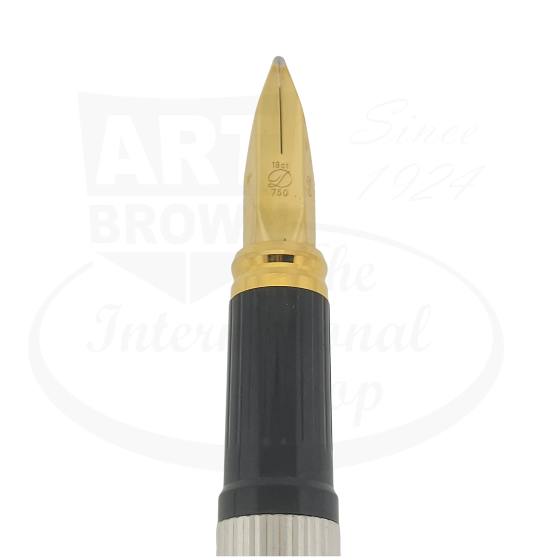 S.T. Dupont Classique, 18K gold nib black grip silver vertical lines fountain pen section