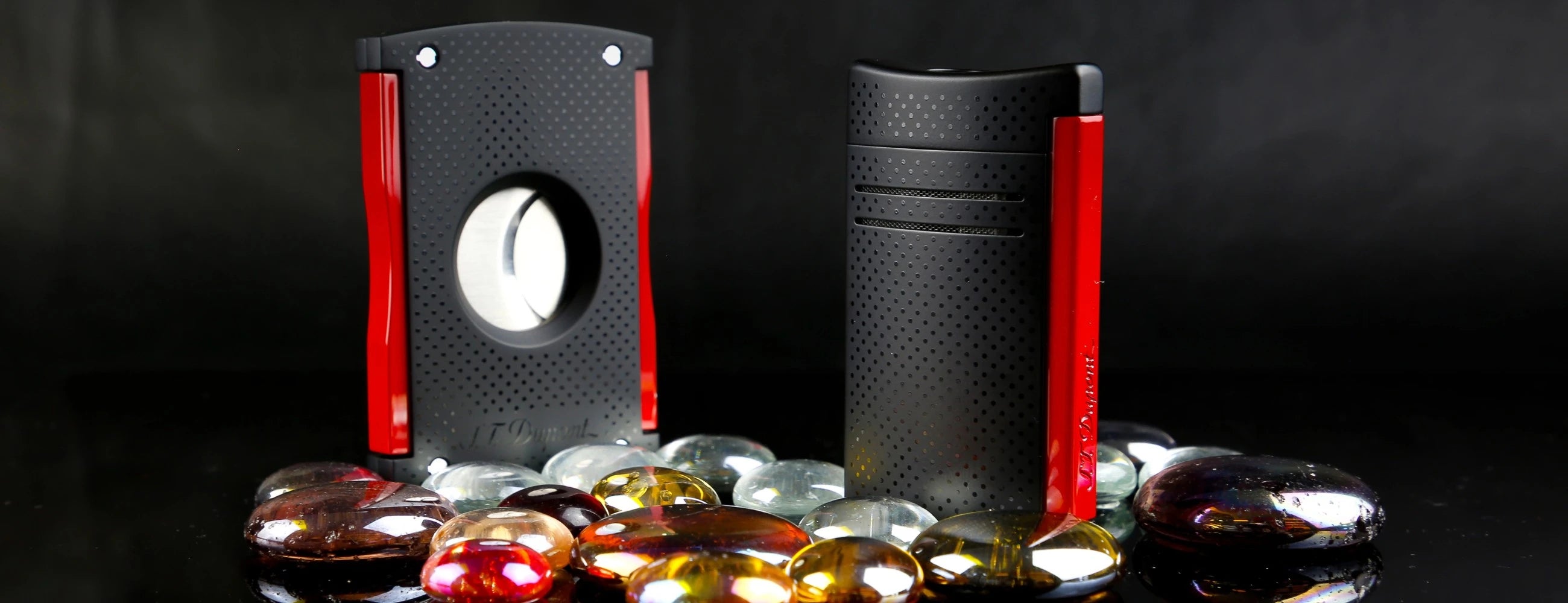 S.T. Dupont Maxijet lighter in black and red with matching Maxijet cigar cutter.
