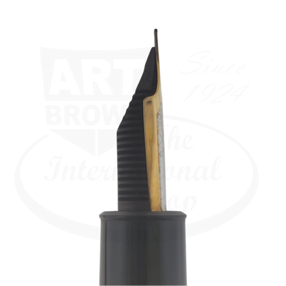 Montblanc Meisterstück 149 MB132113 black resin and gold medium nib fountain pen tip close-up