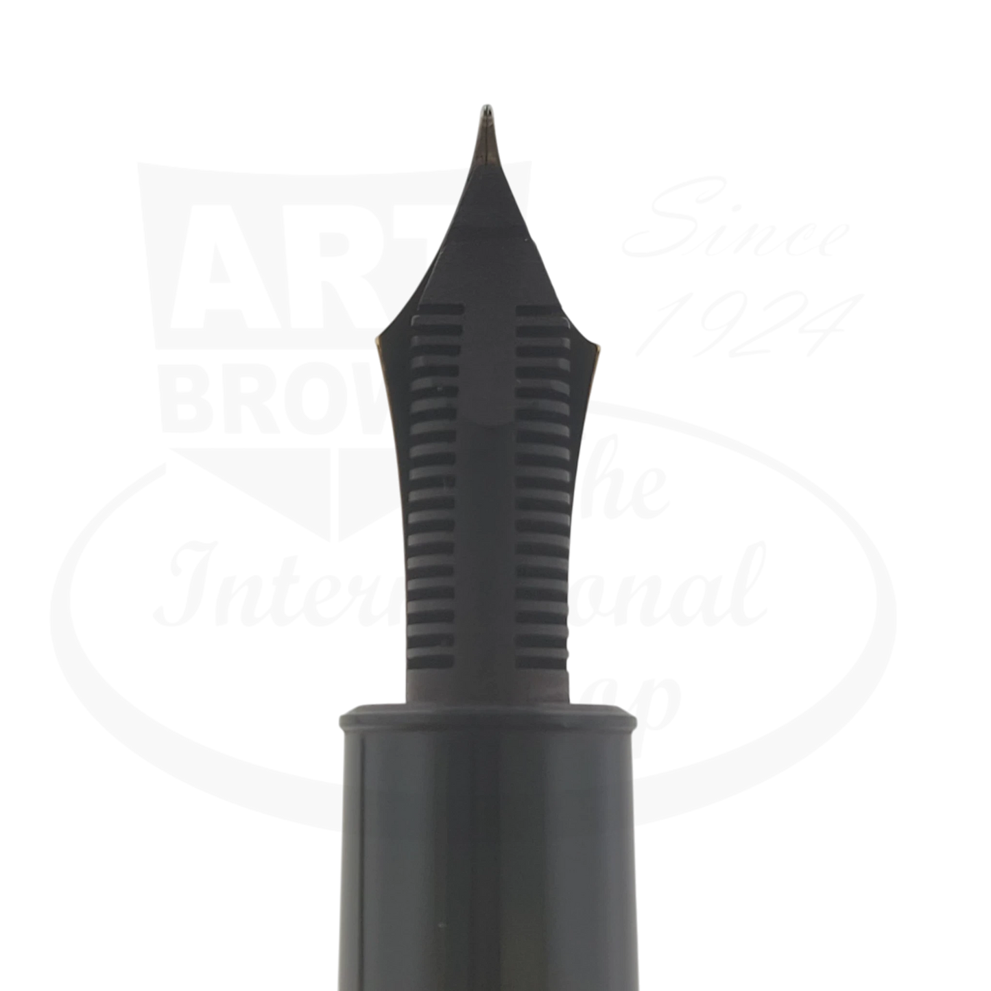 Montblanc Meisterstück 149 MB132113 black resin and gold medium nib fountain pen tip close-up