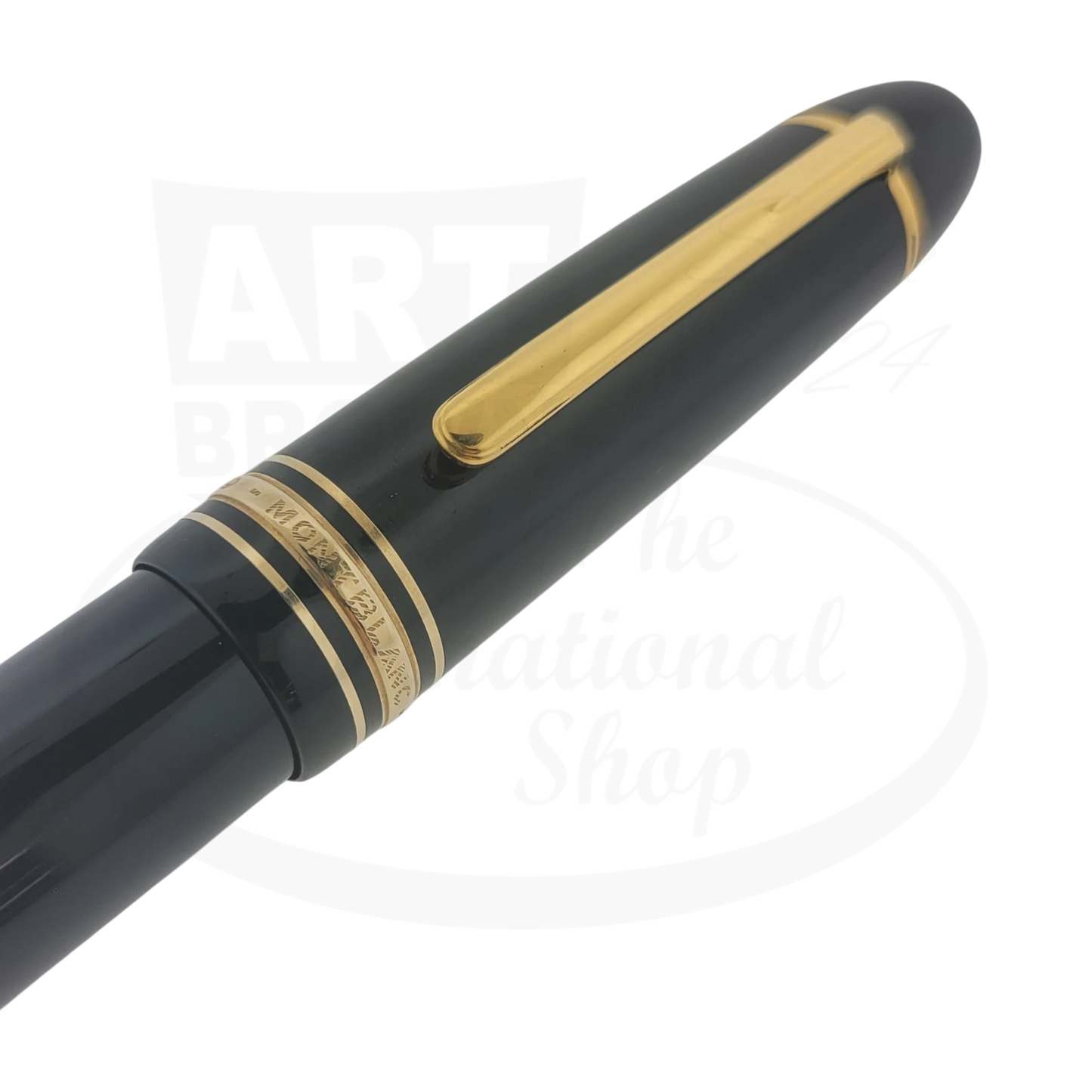 Montblanc Meisterstück 149 MB132113 black resin fountain pen with gold-plated clip and triple cap bands