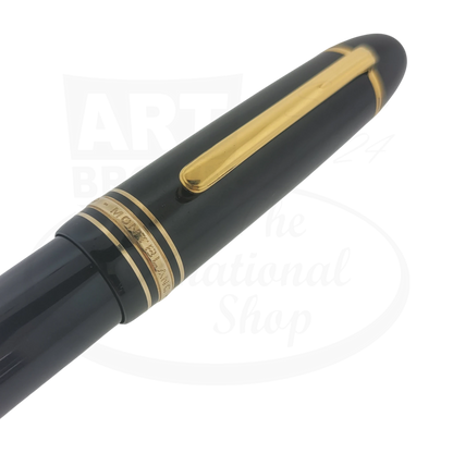 Montblanc Meisterstück 149 MB132113 black resin fountain pen with gold-plated clip and triple cap bands