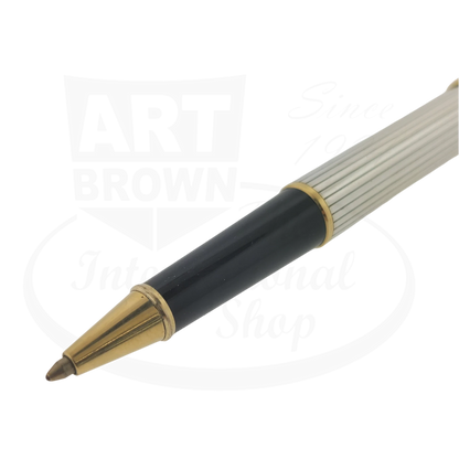 Montblanc Classic 163 rollerball pen sterling silver pinstripe with gold-plated trim and black grip section close-up tip view