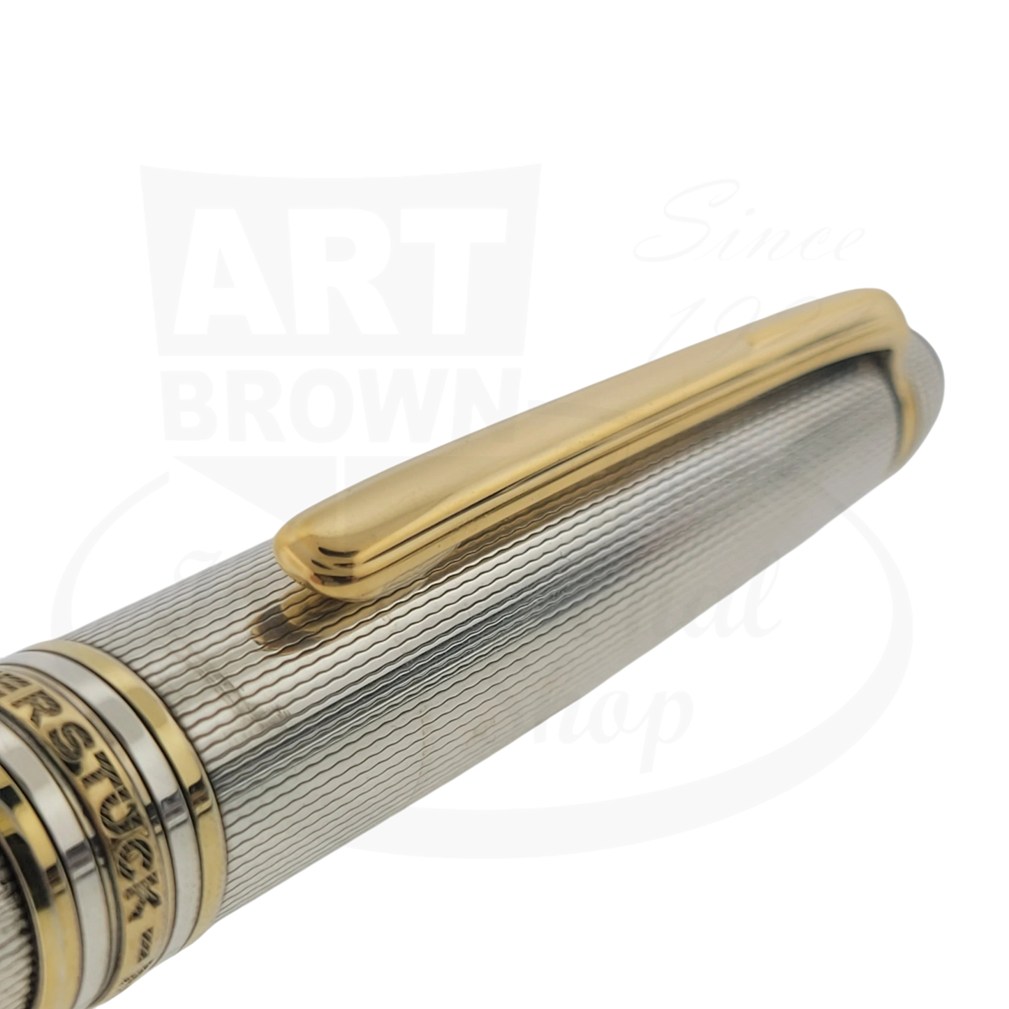 Montblanc Meisterstuck 164 SKU 39 sterling silver barley grain pattern ballpoint pen with gold clip close-up