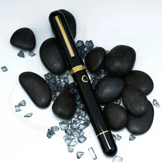 Nahvalur Nautilus Cephalopod Gold Medium Fountain Pen black ebonite body with gold trim and porthole ink window