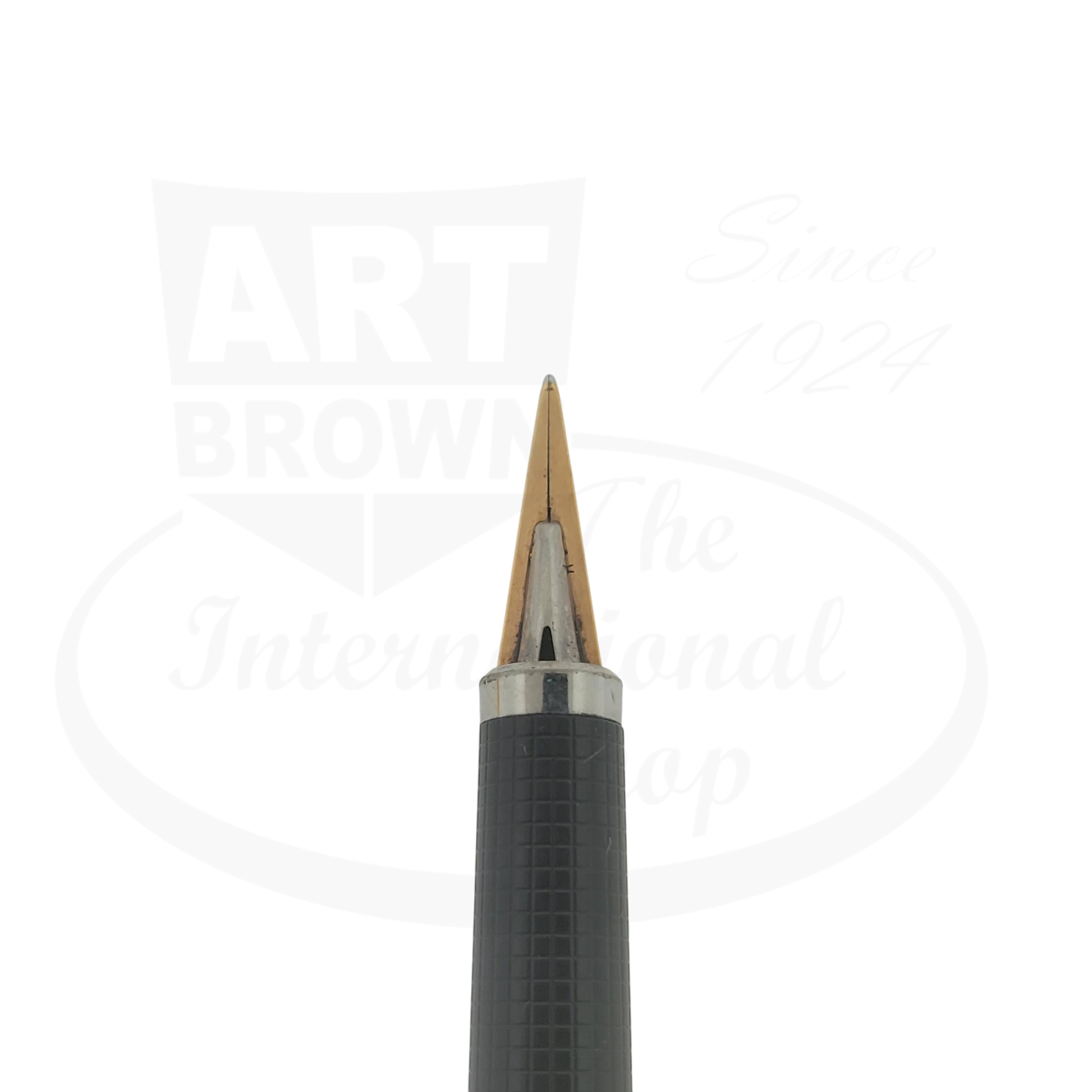 Parker 180 Imperial fountain pen nib gold fine & medium reversible with black textured grip section close-up detail