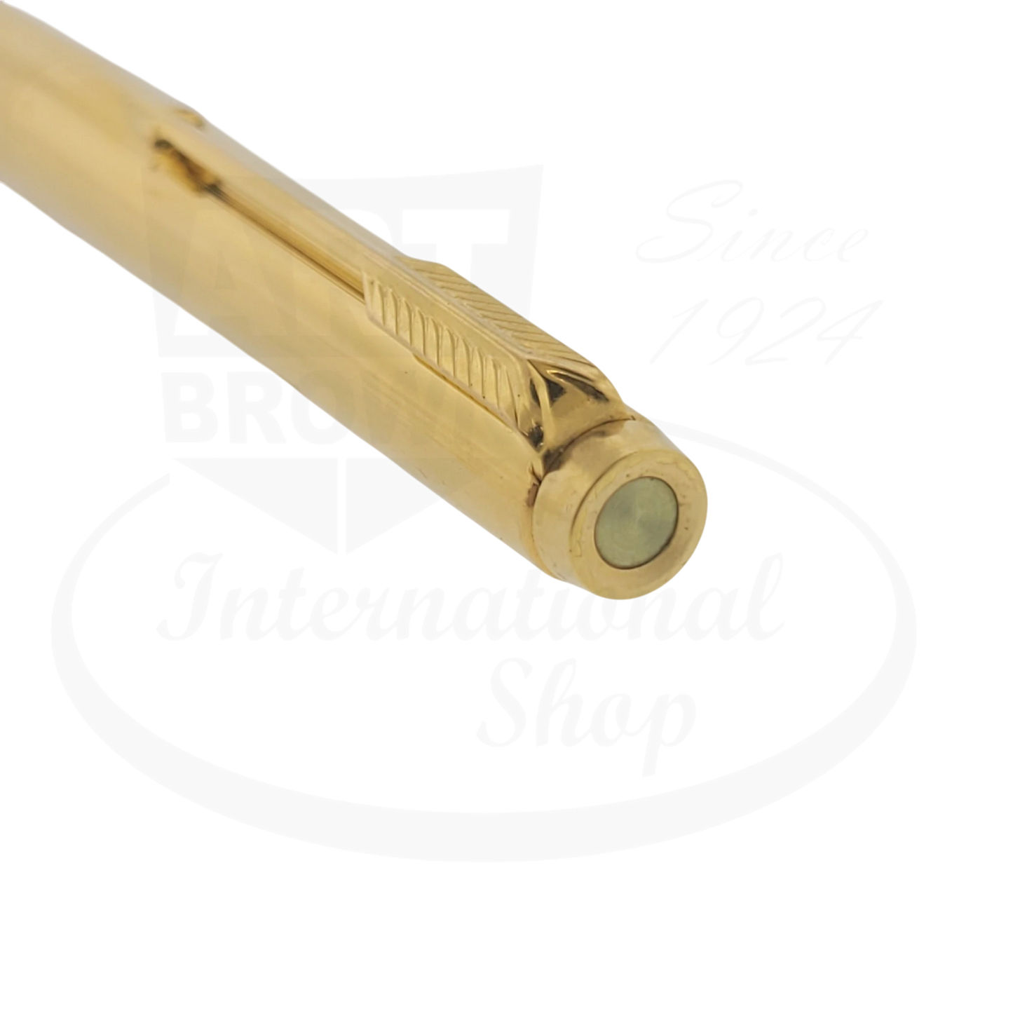 Parker 180 Imperial Gold vintage fountain pen cap with arrow clip and gold-plated slender body detail close-up