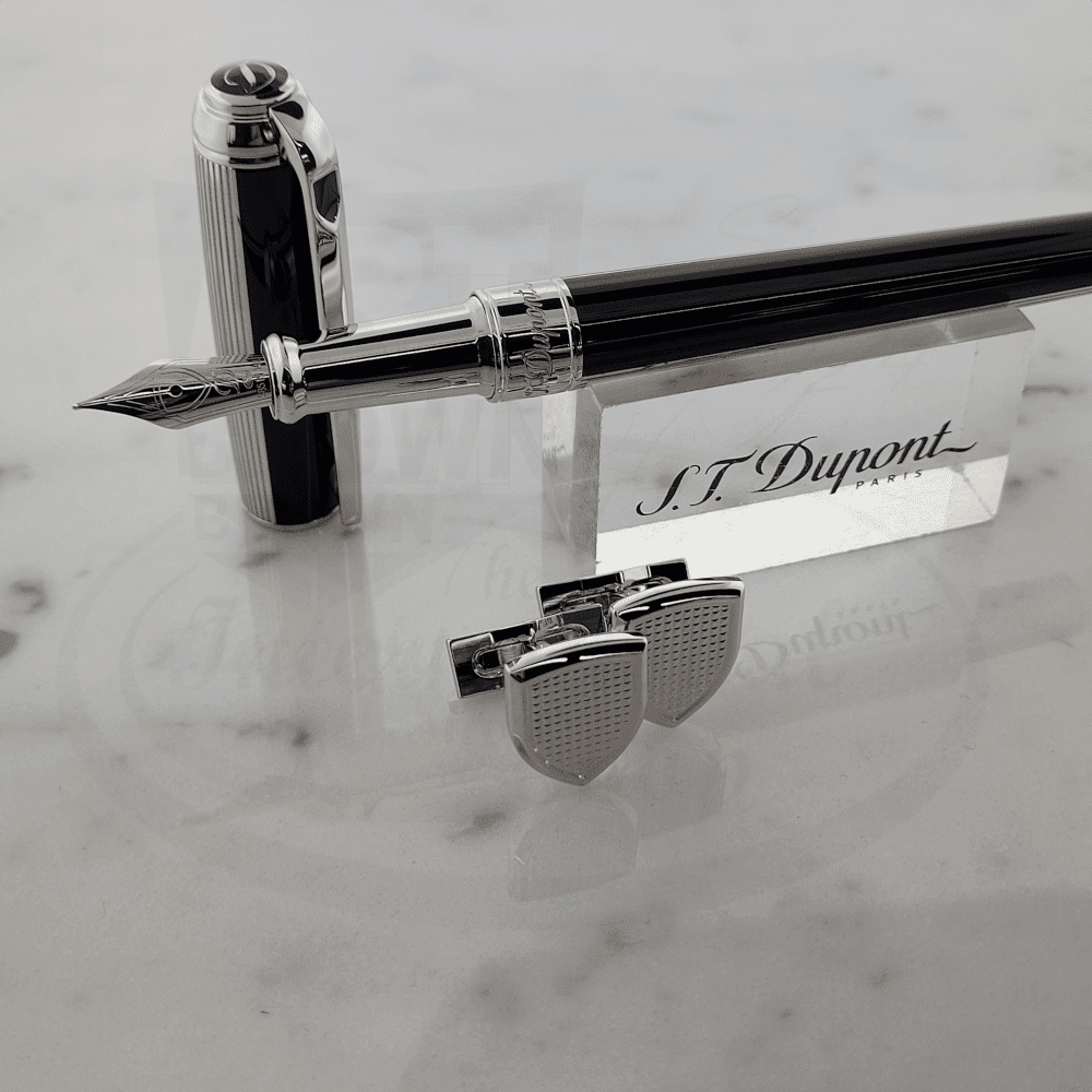 S.T. Dupont Fountain Pen and Cufflink Set