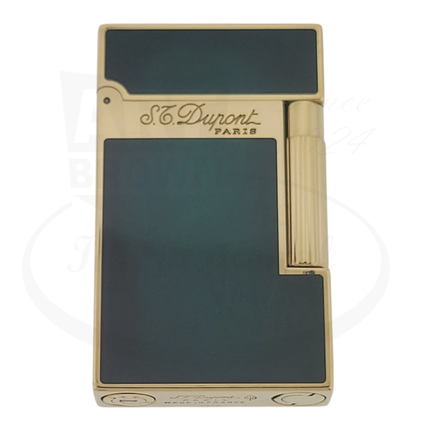 Preowned S.T. Dupont Ligne 2 Atelier lighter 016303-D1 gold-plated brass with sunburst green lacquer finish
