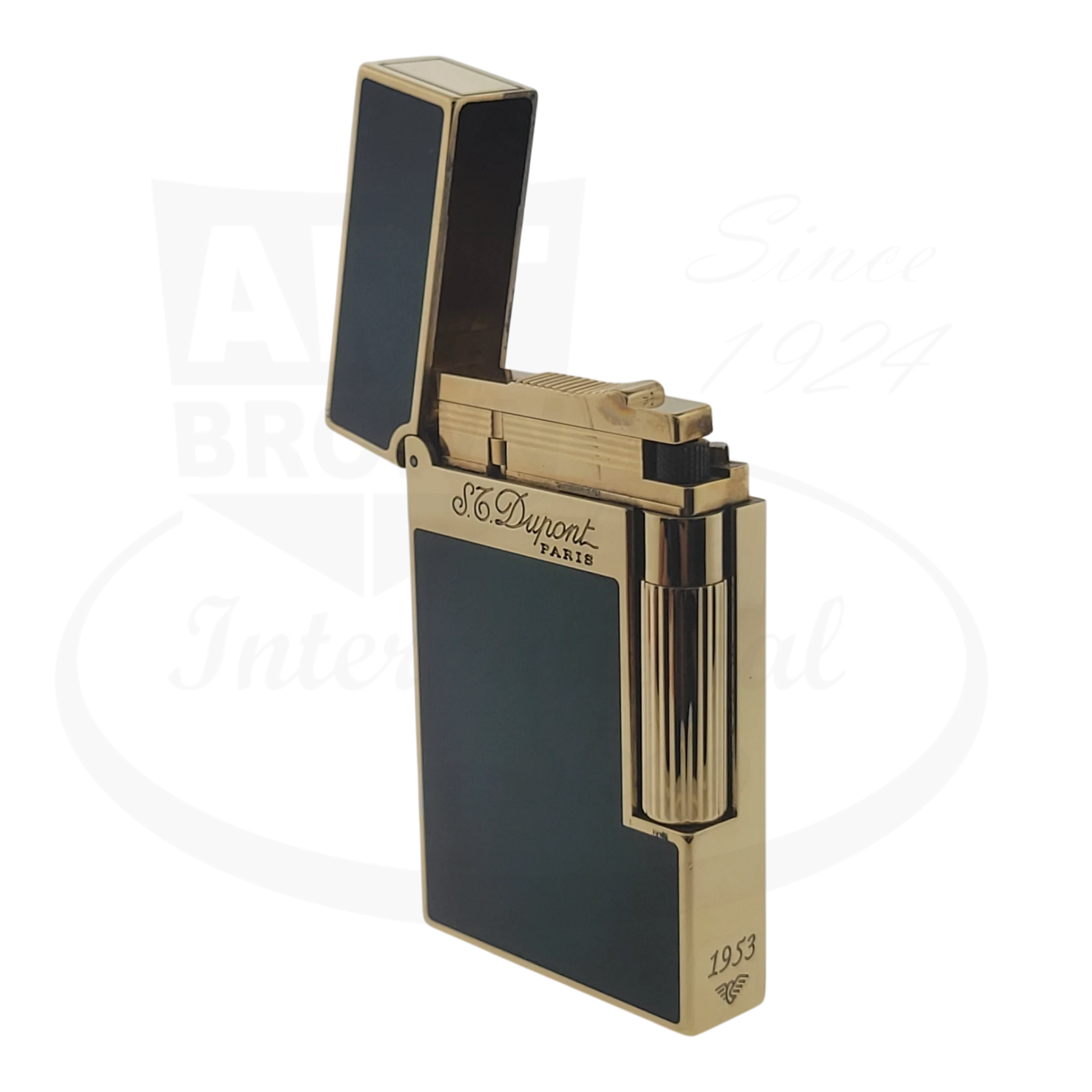 Preowned S.T. Dupont Ligne 2 Atelier Lighter 016303-D1 gold-plated brass, sunburst green lacquer, compact design