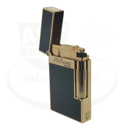 Preowned S.T. Dupont Ligne 2 Atelier Lighter 016303-D1 gold-plated brass, sunburst green lacquer, compact design