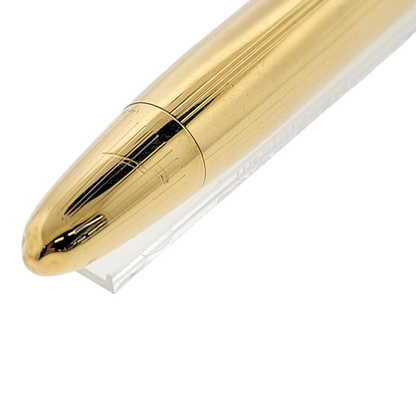 Sheaffer Snorkel fountain pen cap in solid 14K gold with vertical engraved line pattern and rounded tip design